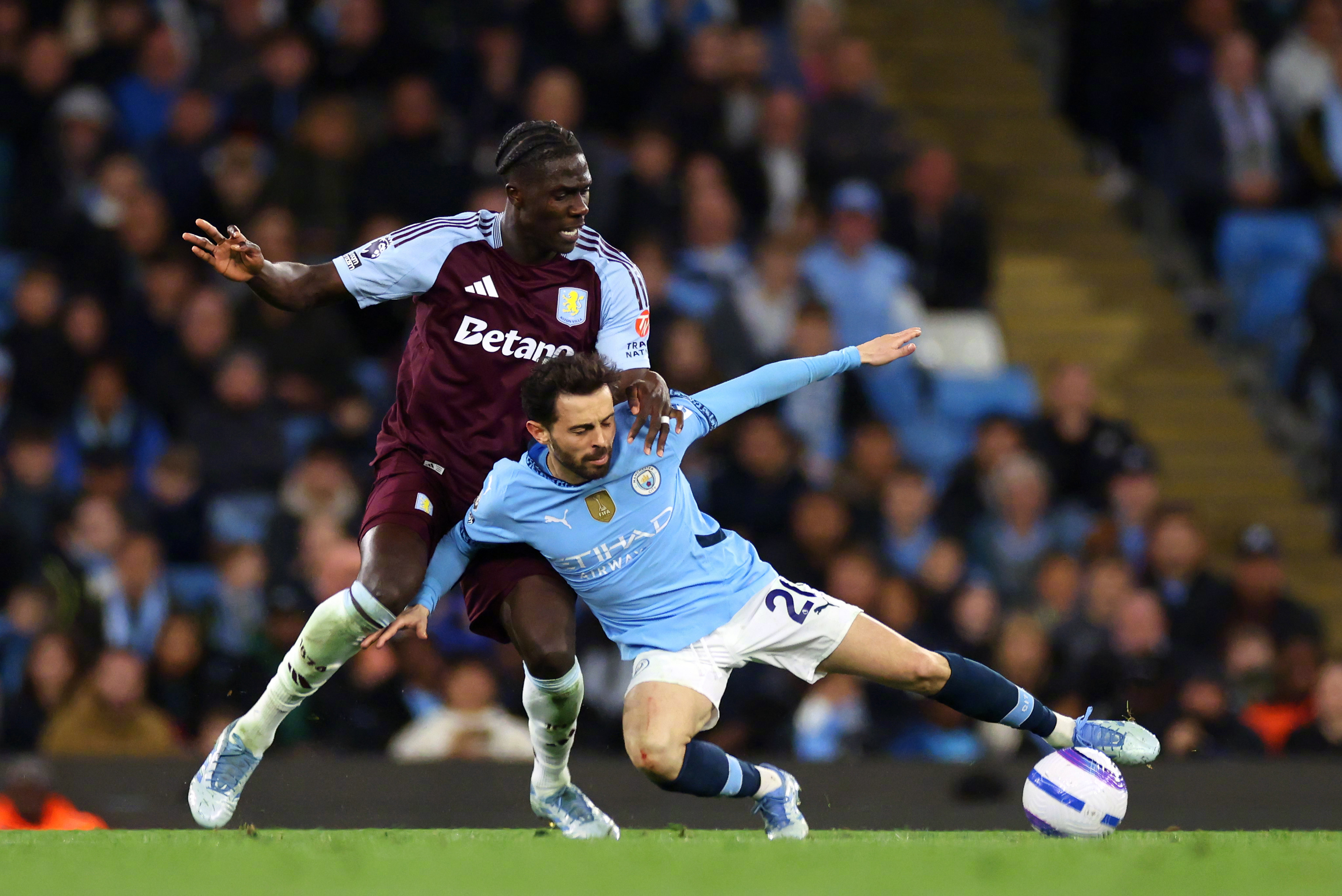 清晨突围战来临,阿斯顿维拉围绕英超篮板制胜,管理层满意,控场能力受关注 清晨突围战来临,阿斯顿维拉围绕英超篮板制胜,管理层满意,控场能力受关注