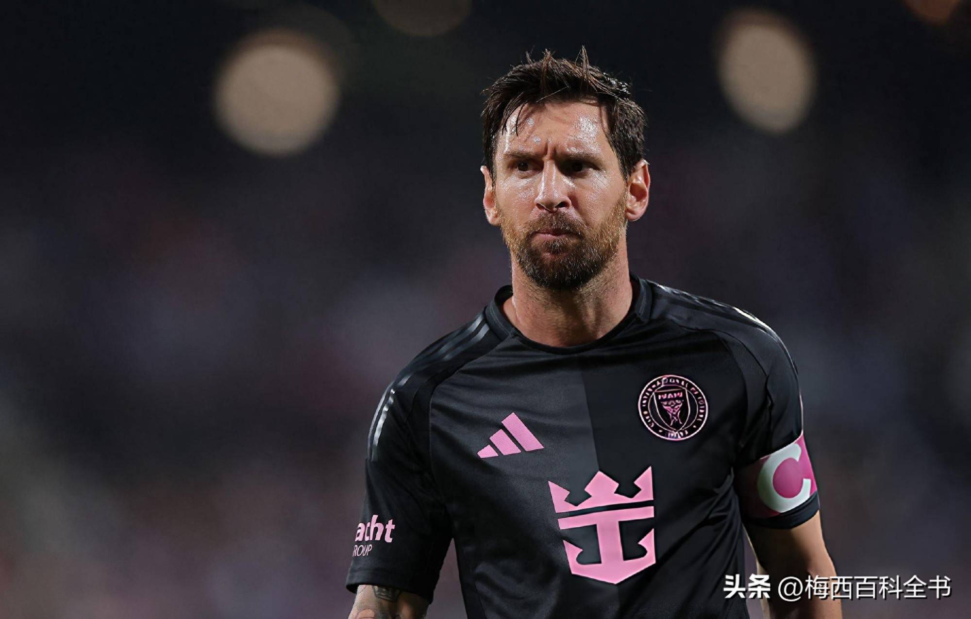 熊猫体育-梅西赛事官方发布赛况扑朔迷离新规，皇家马德里争议不断！的简单介绍