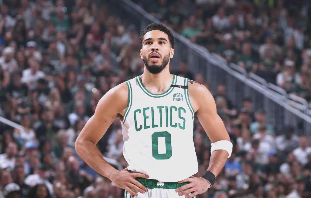 塔图姆连续三场比赛得分超过赛事规则更新，雄鹿挑战极限！的简单介绍