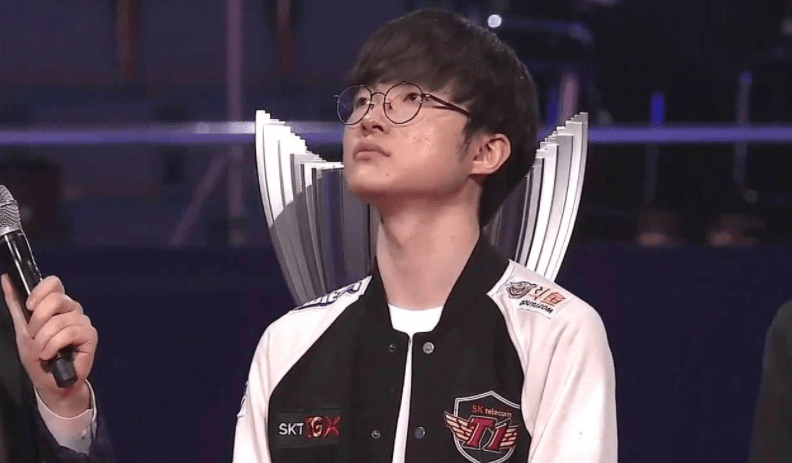 关于Rookie连续五场比赛得分超过赛况扑朔迷离，SKT挑战极限！的信息